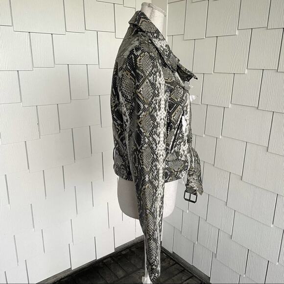 Aqua Women's Black/Gray/Cream Snakeskin Faux Leather Motorcycle Jacket Sz L - Picture 4 of 7